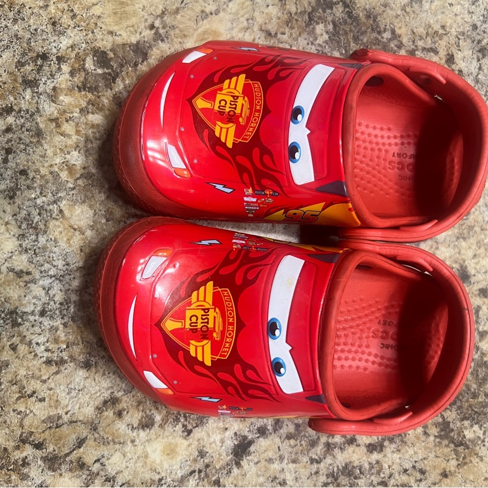 Lightning McQueen Crocs